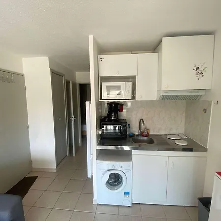 2p Avec Piscine, Terrasse Et Parking Privé à - Fr-1-326-800 Marseillan (Herault)