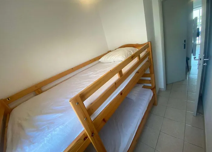 2p Avec Piscine, Terrasse Et Parking Privé à - Fr-1-326-800 * Marseillan (Herault)